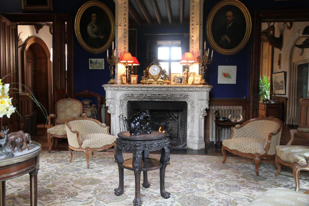 Chateau De Montriou Feneu Phòng bức ảnh