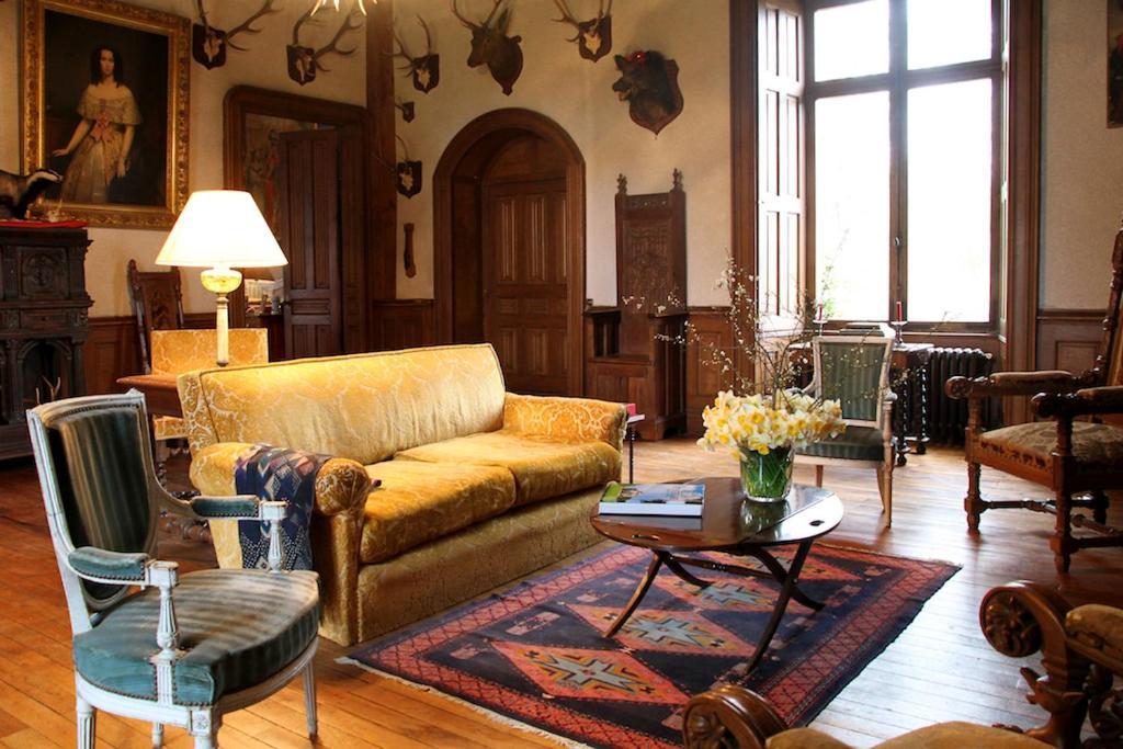 Chateau De Montriou Feneu Phòng bức ảnh